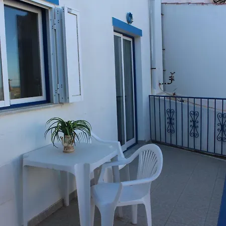 Oceanus Room With Private Kitchen, Bathroom And Terrace 300M From The Beach Sagres Exterior photo
