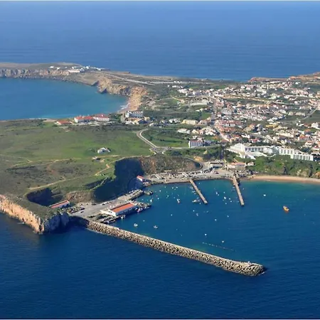 Oceanus Room With Private Kitchen, Bathroom And Terrace 300M From The Beach Sagres Exterior photo